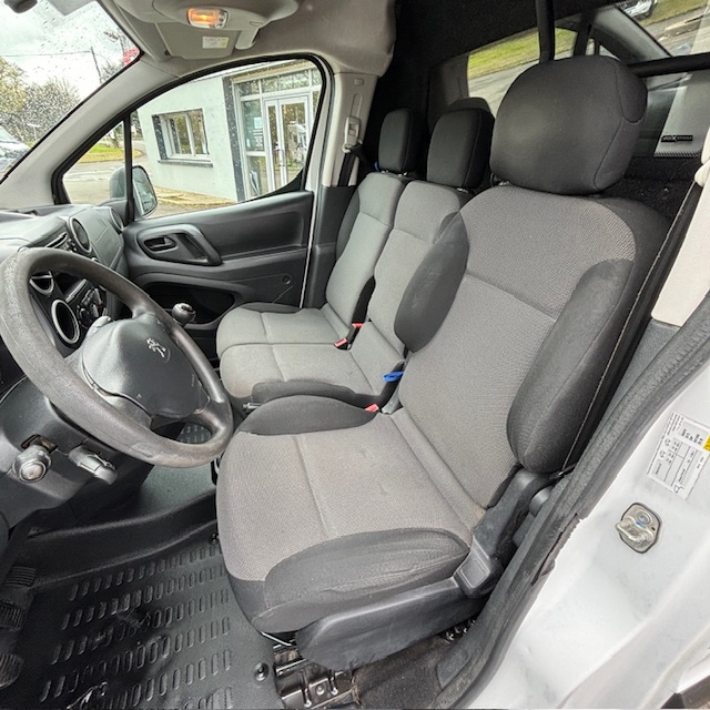 Peugeot Partner II 1.6 bluehdi 100 club avec girafon – Image 4