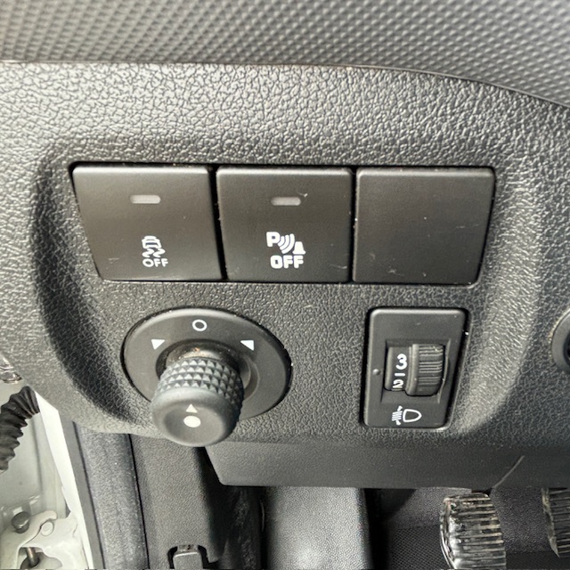 Peugeot Partner II 1.6 bluehdi 100 club avec girafon – Image 7