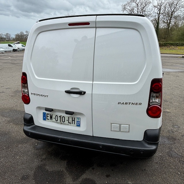 Peugeot Partner II 1.6 bluehdi 100 club avec girafon – Image 11